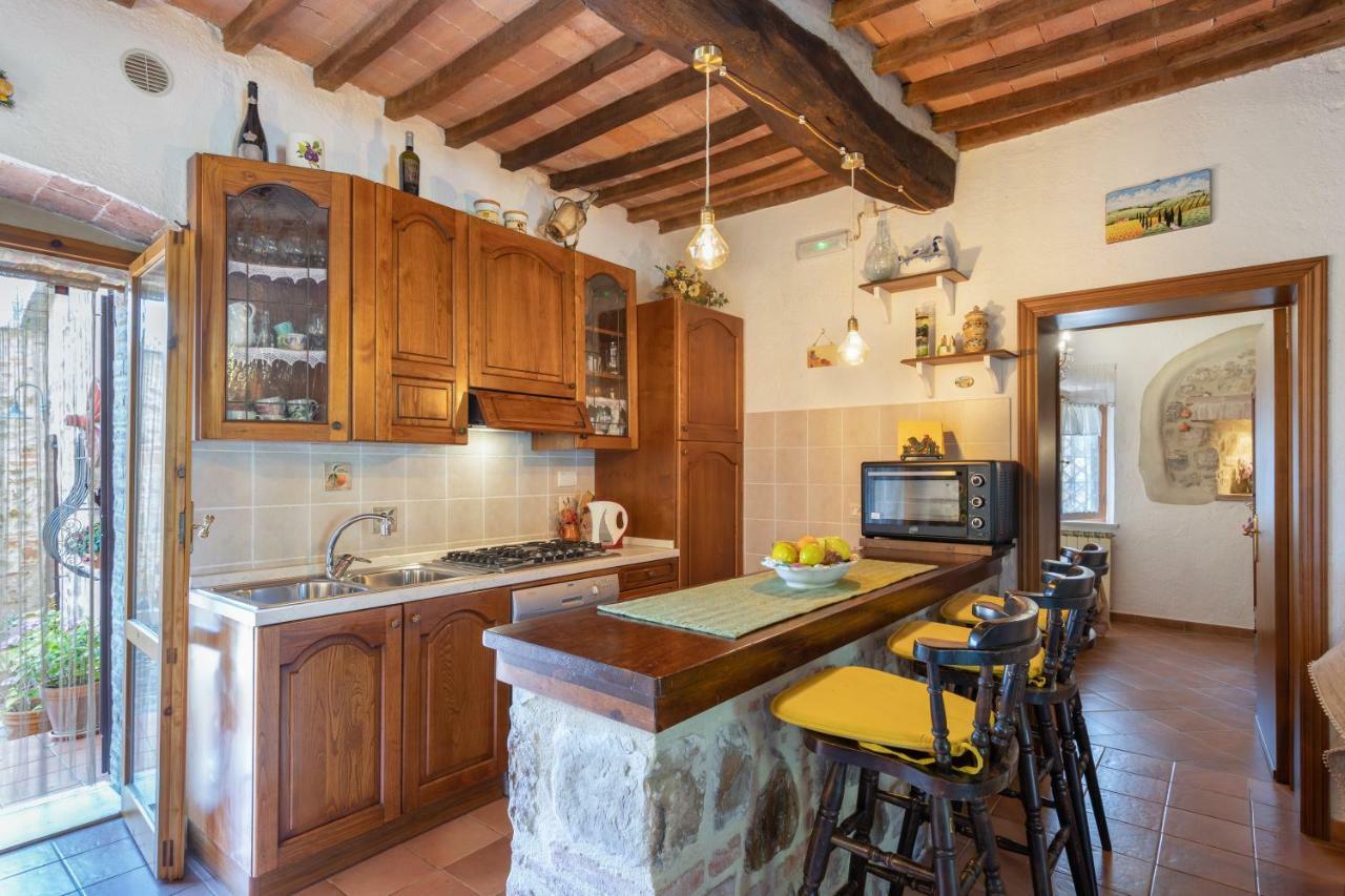 Casole dʼElsa Giulia Superior Apartment Shared Pool Wi-Fi מראה חיצוני תמונה